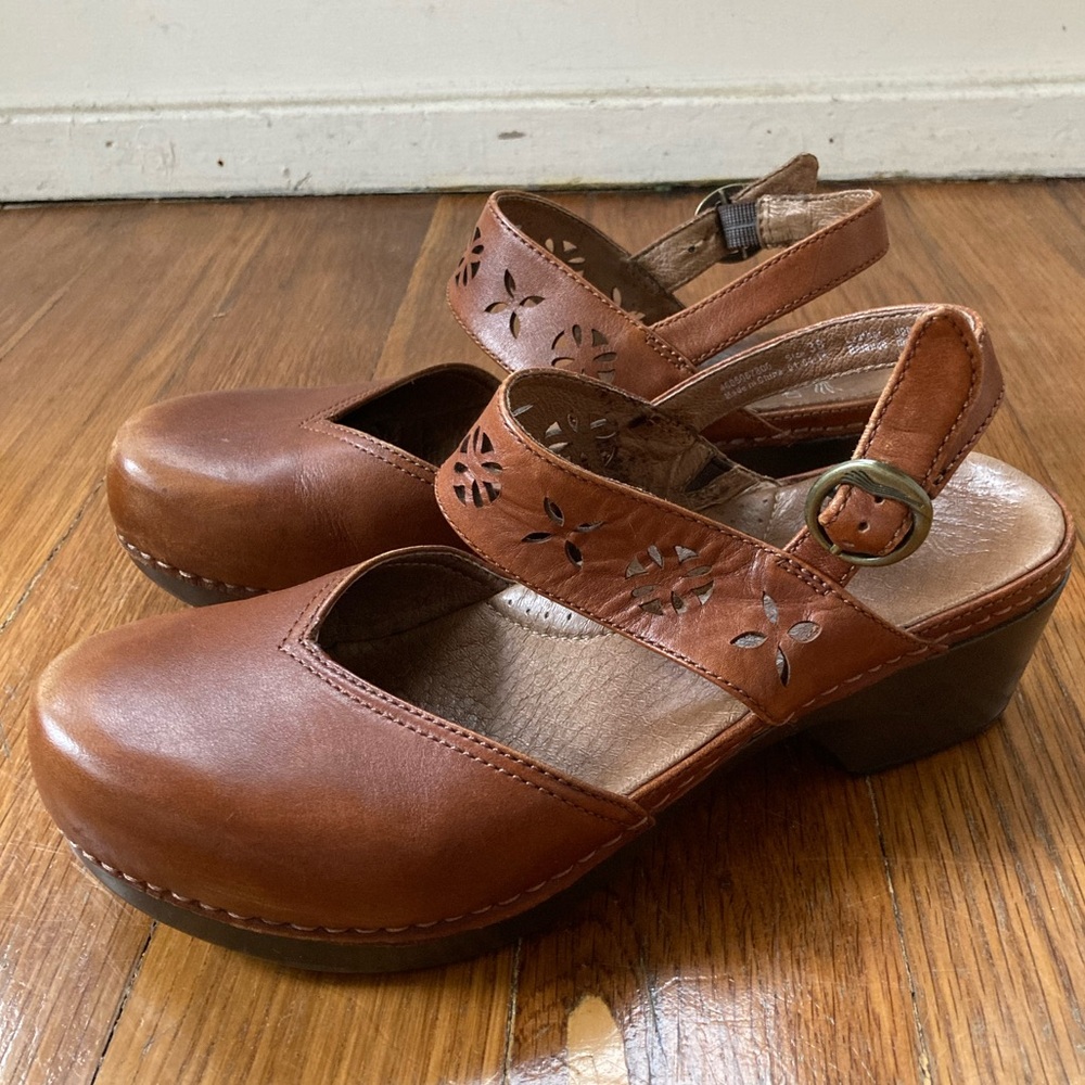Dansko Trista Brown Leather Clogs, women’s 38 - Picture 2 of 6